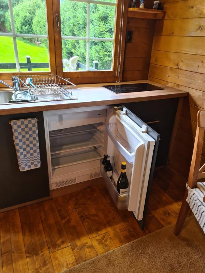 Guesthouse Wallenborn - Lodge Bagian luar foto